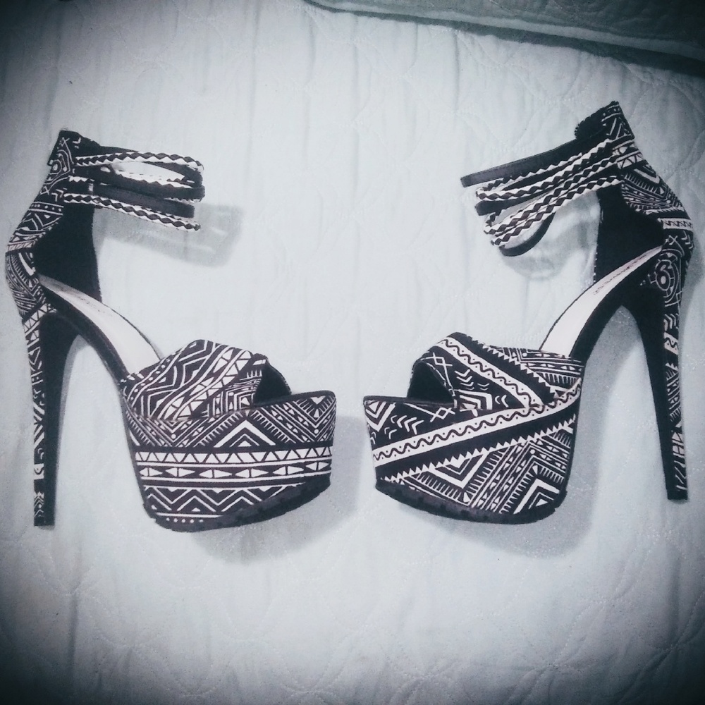 Platform Pumps heels